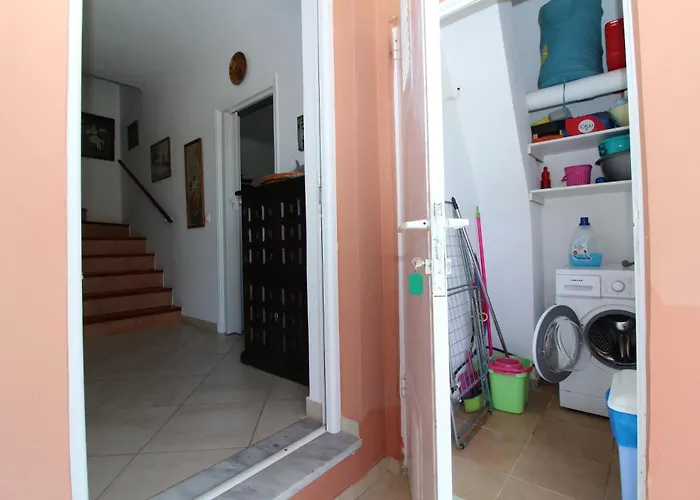 Apartman Malvazios Mavrovouni House Right *