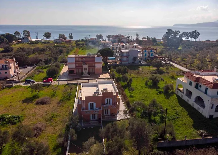 Malvazios Mavrovouni House Right * Gíthio