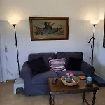 Malvazios Mavrovouni House Right Apartment