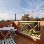 Malvazios Mavrovouni House Right