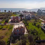 Malvazios Mavrovouni House Right * Gythio