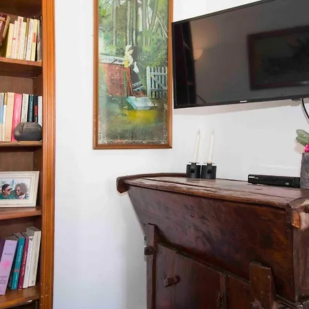 Mavrovouni House Right * Gíthio