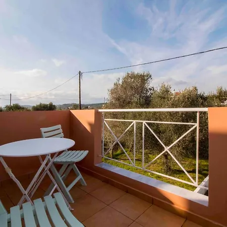 Mavrovouni House Right