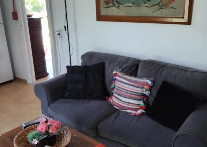 Malvazios Mavrovouni House Right *